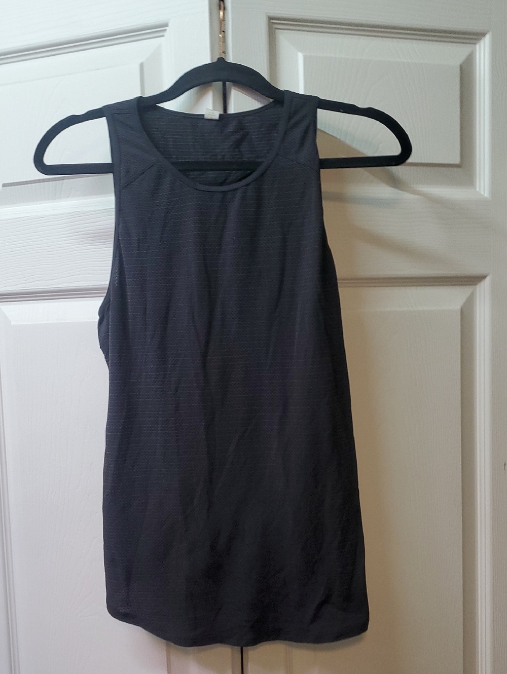 LULULEMON SIZE 6 WOMANS Black Performance Tank
